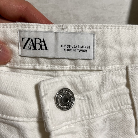 Zara white knee cut jeans sz 6 worn once - Picture 5 of 5